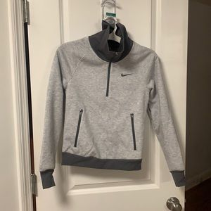 Nike pull over